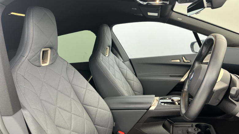 BMW iX 455kW M60 111.5kWh 5dr Auto Electric Estate